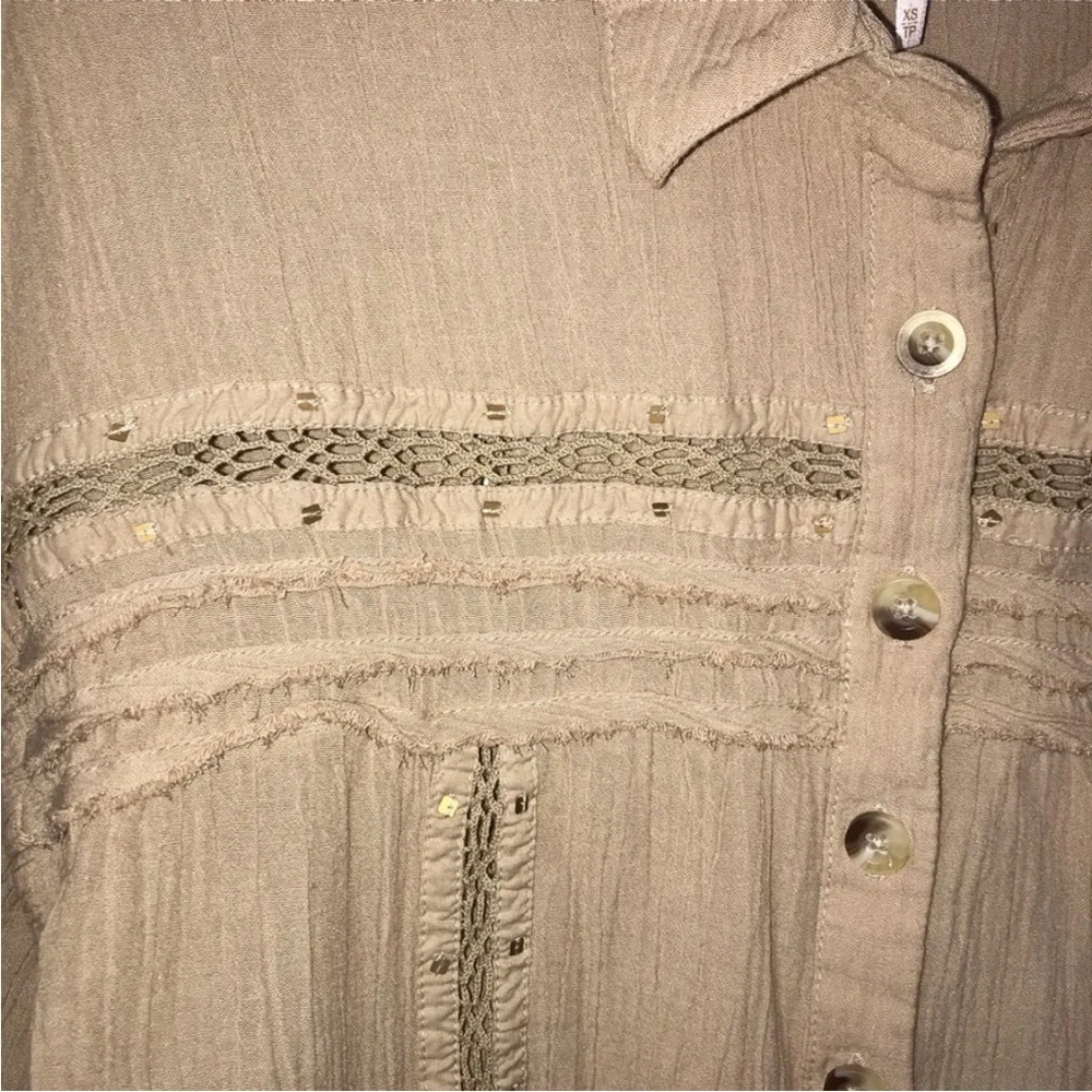 Free People Summer Star Crinkled Brown Lace-Trim Blouse size S